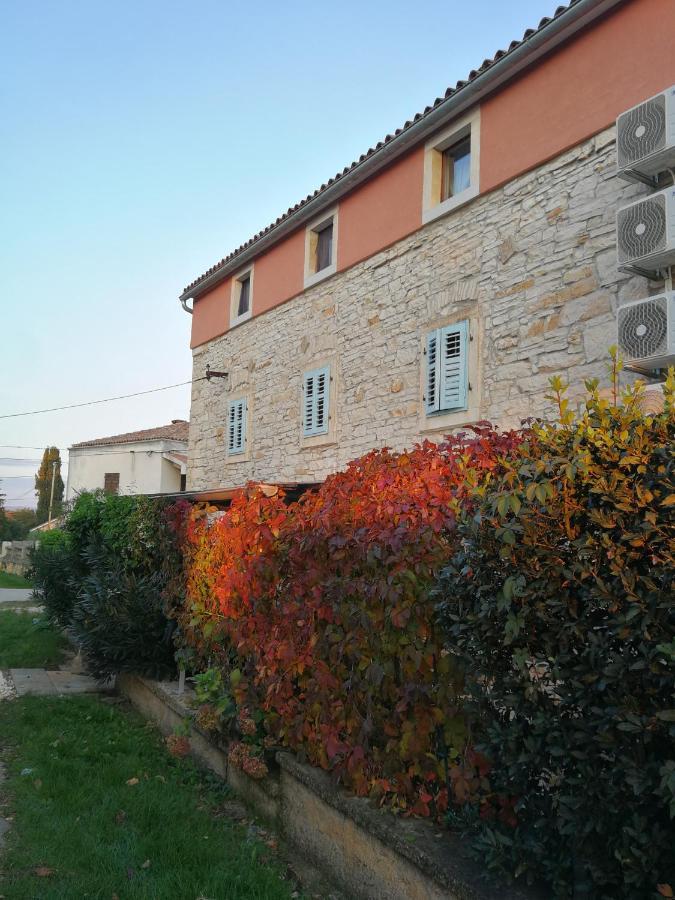 Eti And Mia Holiday Apartments Muntić Zewnętrze zdjęcie
