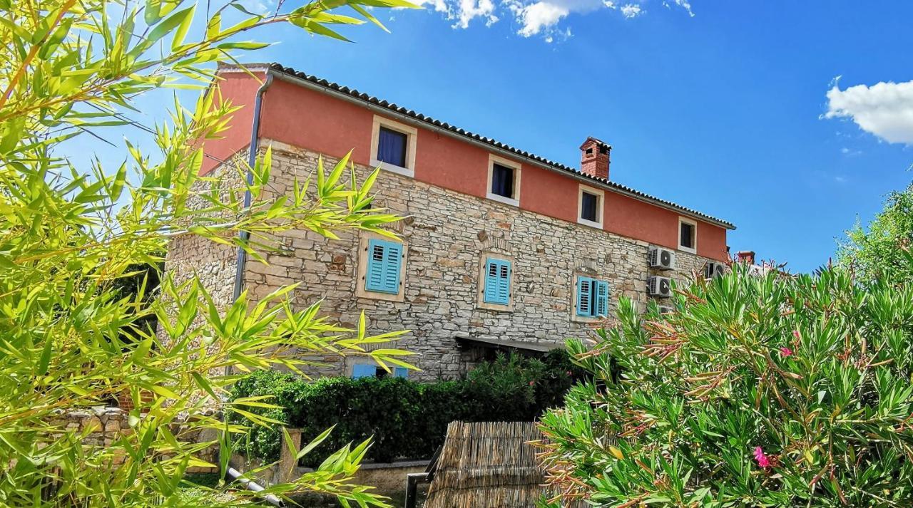 Eti And Mia Holiday Apartments Muntić Zewnętrze zdjęcie