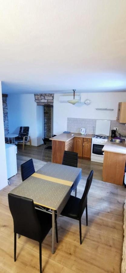 Eti And Mia Holiday Apartments Muntić Zewnętrze zdjęcie