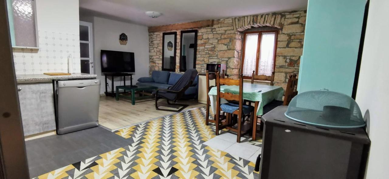 Eti And Mia Holiday Apartments Muntić Zewnętrze zdjęcie