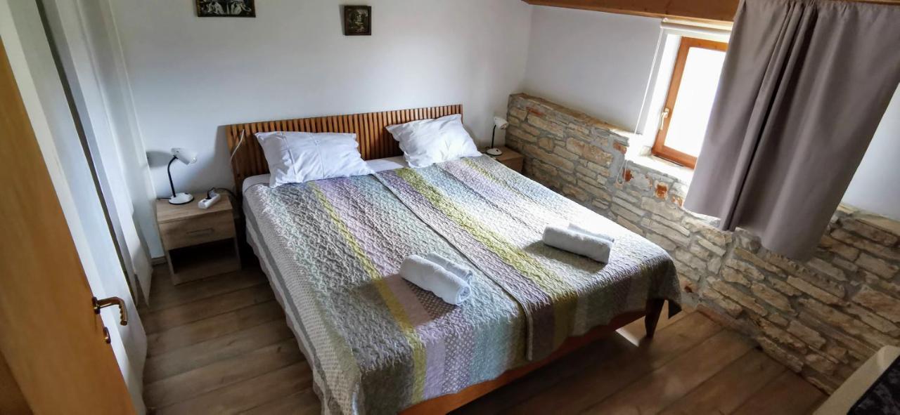 Eti And Mia Holiday Apartments Muntić Zewnętrze zdjęcie